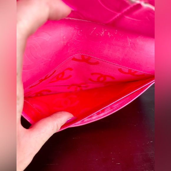 💯 Authentic Chanel Black Cambon leather zippy wallet - Picture 11 of 13